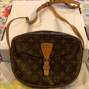 Louis Vuitton Jeune Fille